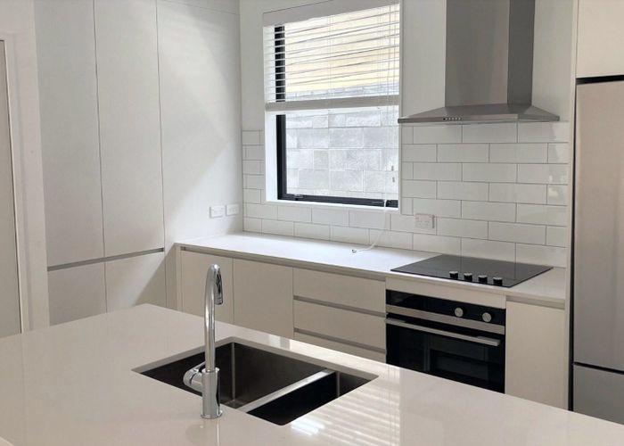  at 4/78 Orakei Road, Remuera, Auckland