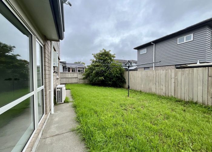  at 11 Littlejohn Street, Hillsborough, Auckland