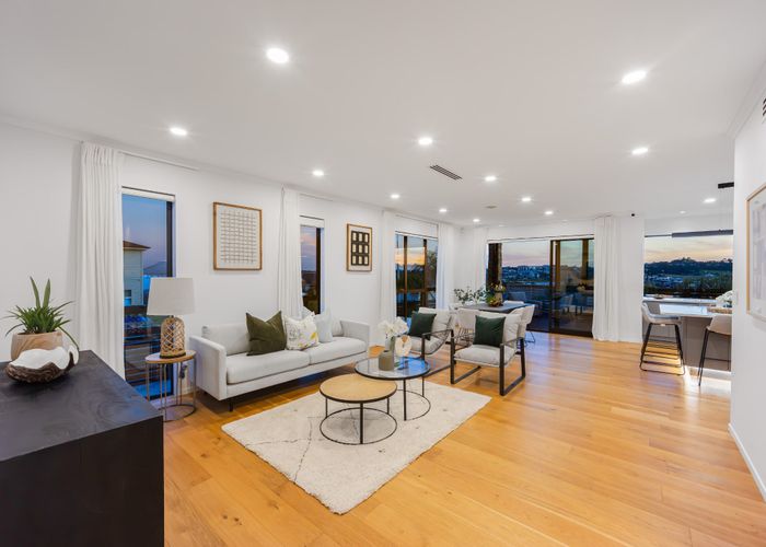  at 73 Headsail Drive, Long Bay, Auckland