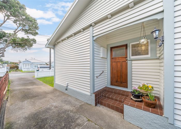  at 8 North Street, Petone, Lower Hutt