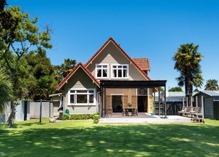  at Akina, Hastings, Hawke's Bay