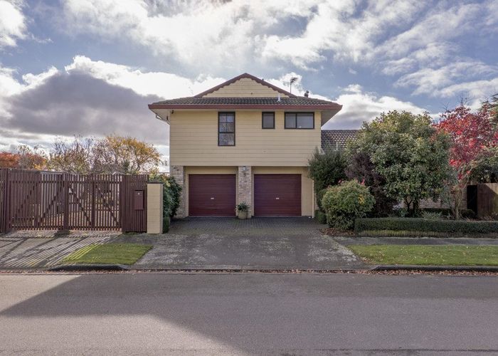 at 3 Mulberry Place, Redwood, Christchurch City, Canterbury
