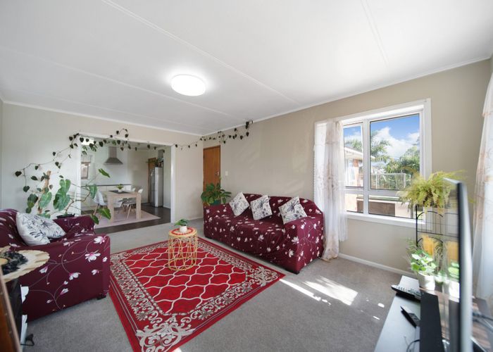  at 104 Vine Street, Mangere East, Auckland