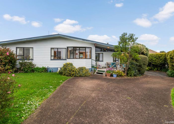  at 30 Tomintoul Place, Highland Park, Auckland