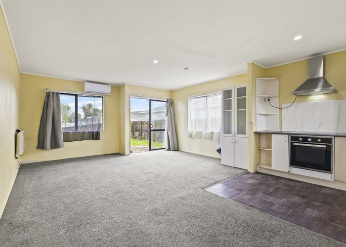  at 1/53 Maplesden Drive, Clendon Park, Manukau City, Auckland