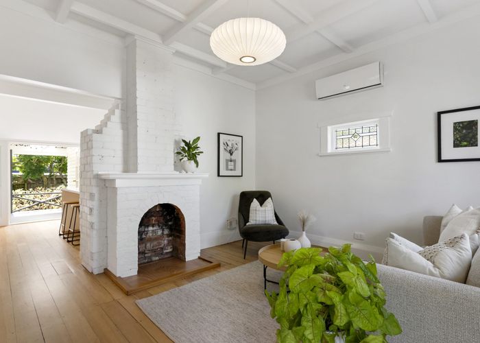  at 90a Beach Haven Road, Beach Haven, North Shore City, Auckland