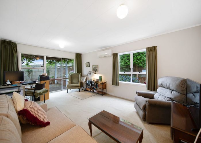  at 19A Ridgemount Rise, Mangere Bridge, Manukau City, Auckland