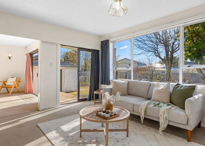  at 218 Yaldhurst Road, Avonhead, Christchurch City, Canterbury