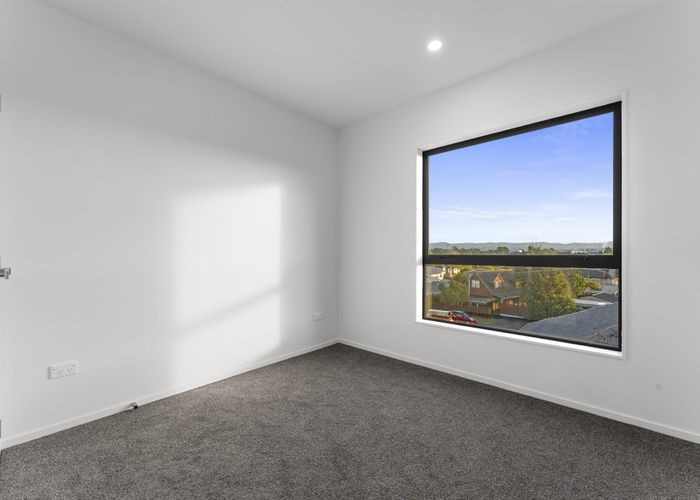  at 6/4 Toru Street, Te Atatu Peninsula, Waitakere City, Auckland