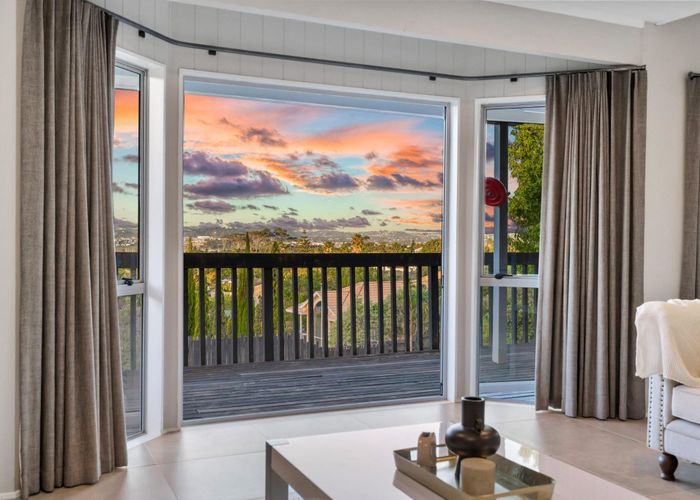  at 7 Kerlin Crescent, West Harbour, Auckland