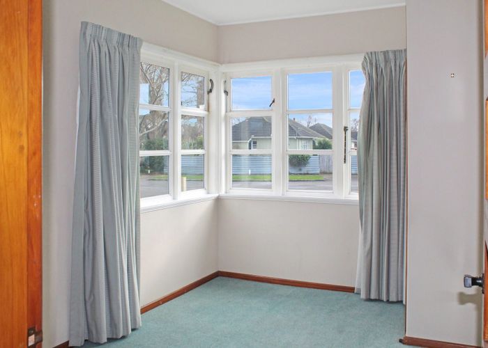  at 64 Manson Street, Terrace End, Palmerston North, Manawatu / Whanganui