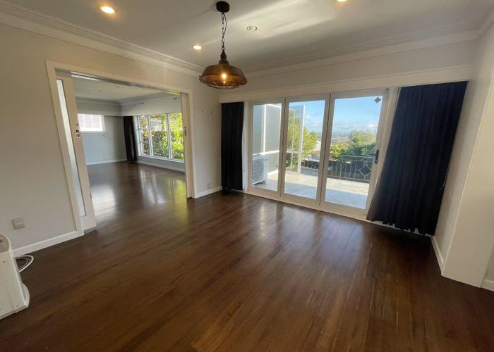  at 25 Bradbury Road, Botany Downs, Manukau City, Auckland
