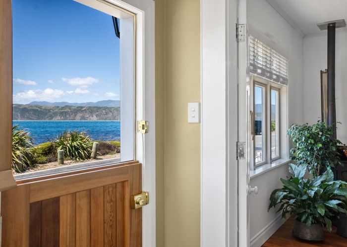  at 170 Breaker Bay Road, Breaker Bay, Wellington, Wellington