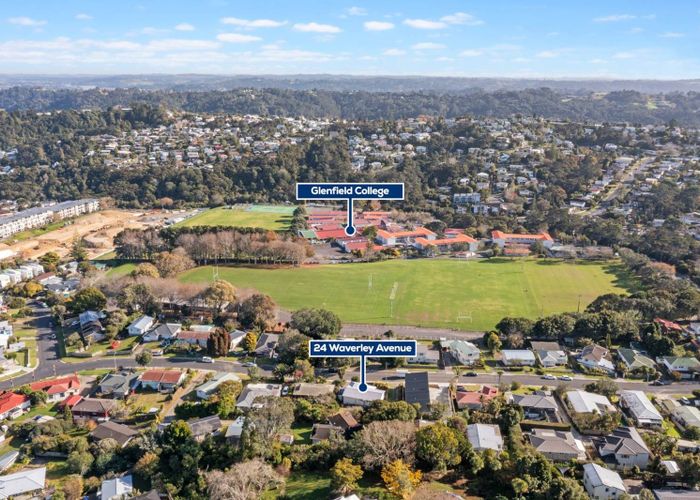 at 24 Waverley Avenue, Glenfield, Auckland