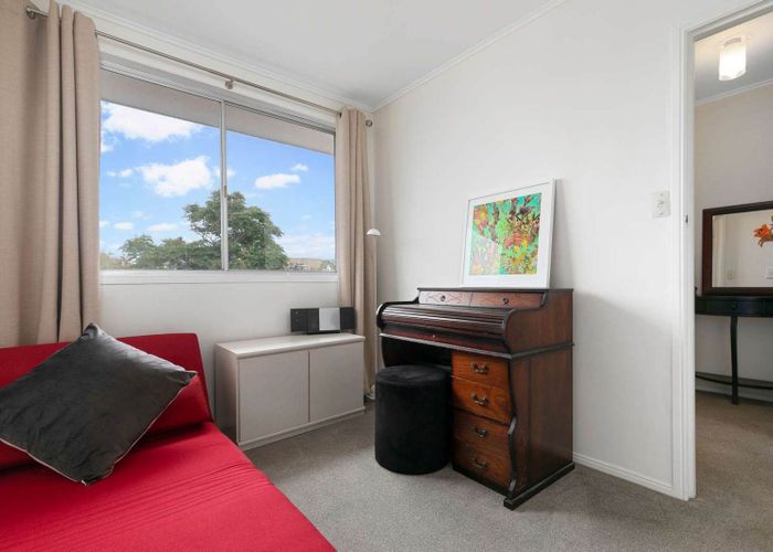  at 1/38 Allenby Road, Panmure, Auckland