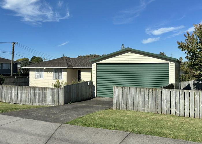  at 2 Almond Place, Mount Wellington, Auckland City, Auckland