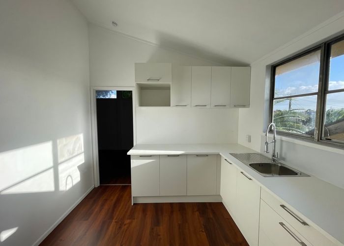  at 9 Hardie Street, Mangere East, Manukau City, Auckland