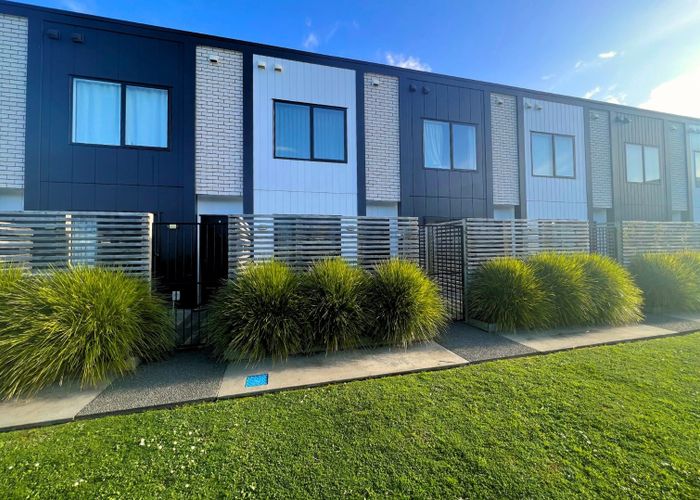  at 11/1 Vialou Street, Hamilton City Central, Hamilton, Waikato