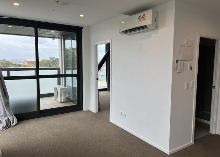  at 305A/770  Great South Rd, Wiri, Manukau City, Auckland