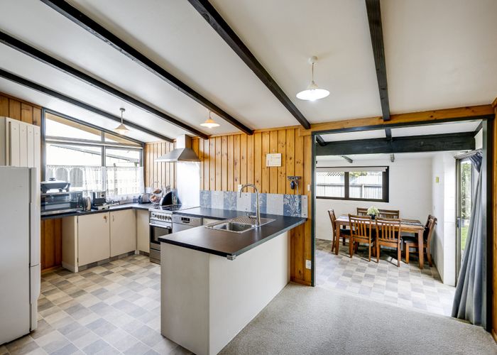  at 8 Wiltshire Place, Tamatea, Napier