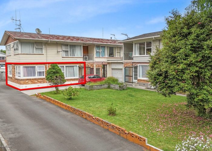  at 2/18 Wellington Street, Hamilton East, Hamilton