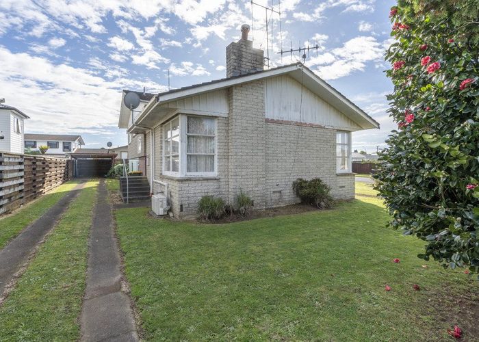  at 10 Sherwood Drive, Pukete, Hamilton