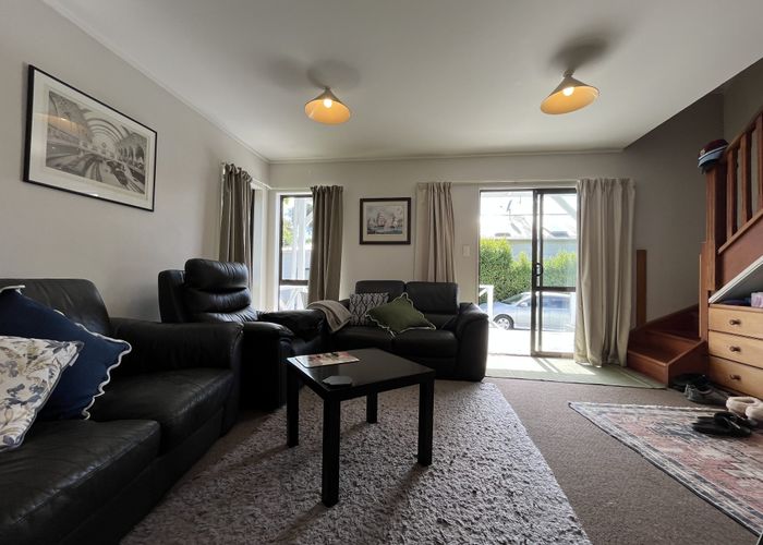  at 4B Woodbine Avenue, Greenlane, Auckland City, Auckland