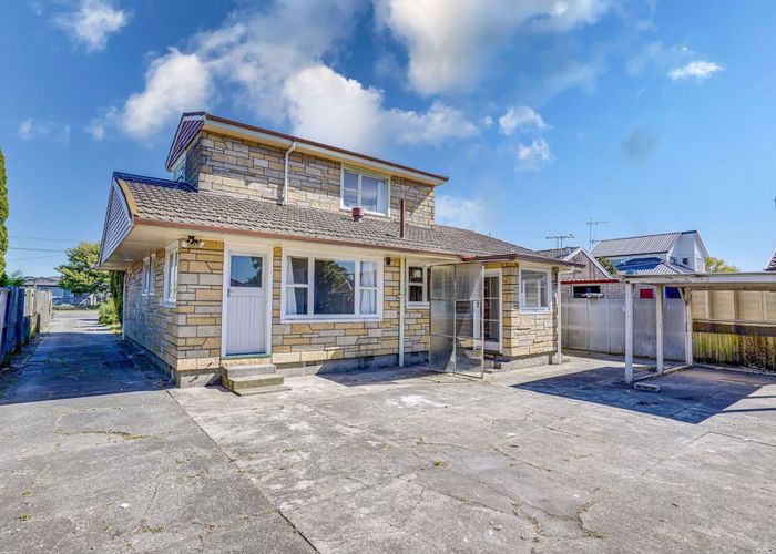  at 129 Springs Road, Hornby, Christchurch City, Canterbury