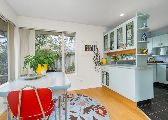  at 2 Malthouse Lane, Heathcote, Christchurch City, Canterbury