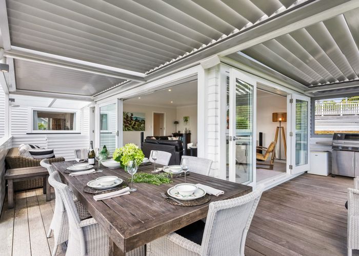  at 14 Woodside Crescent, St Heliers, Auckland