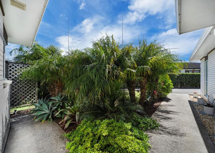  at 1/22 Septimus Place, Henderson, Waitakere City, Auckland