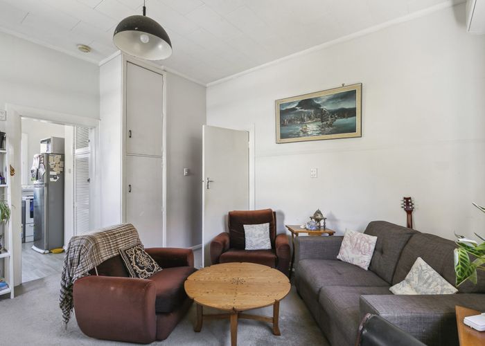  at 4 Glendavar Street, Berhampore, Wellington