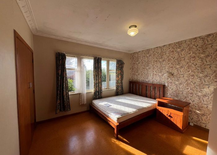  at 29 Awaroa Road, Sunnyvale, Waitakere City, Auckland