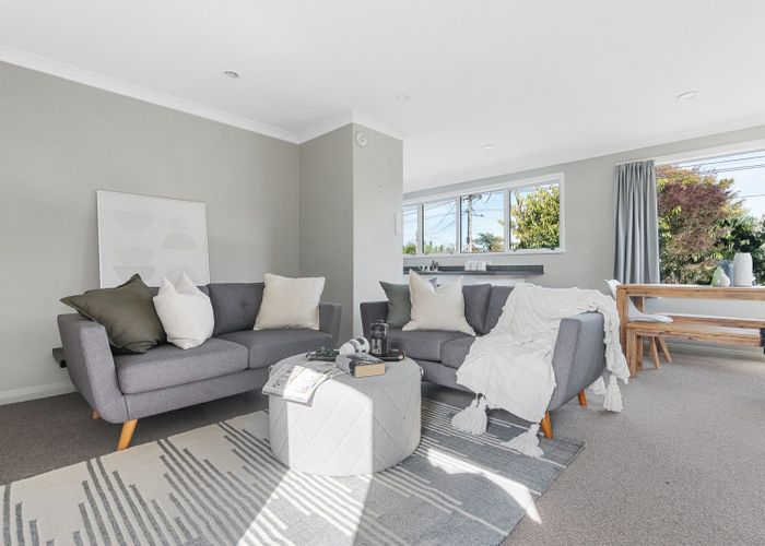  at 220 Belvedere Road, Carterton