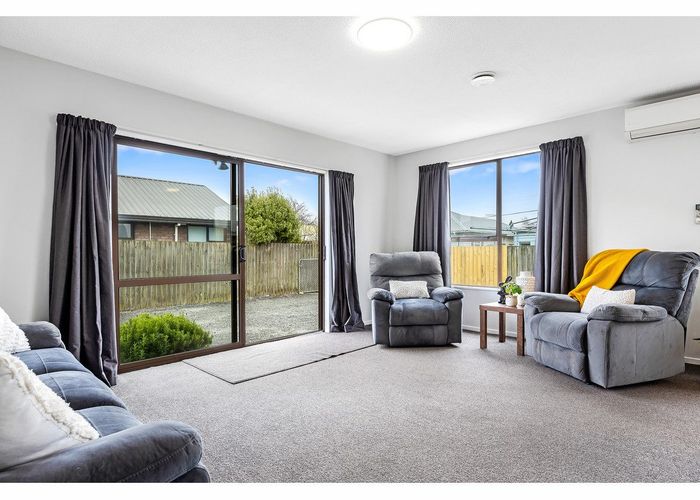  at 2/28 Neill Street, Hornby, Christchurch City, Canterbury