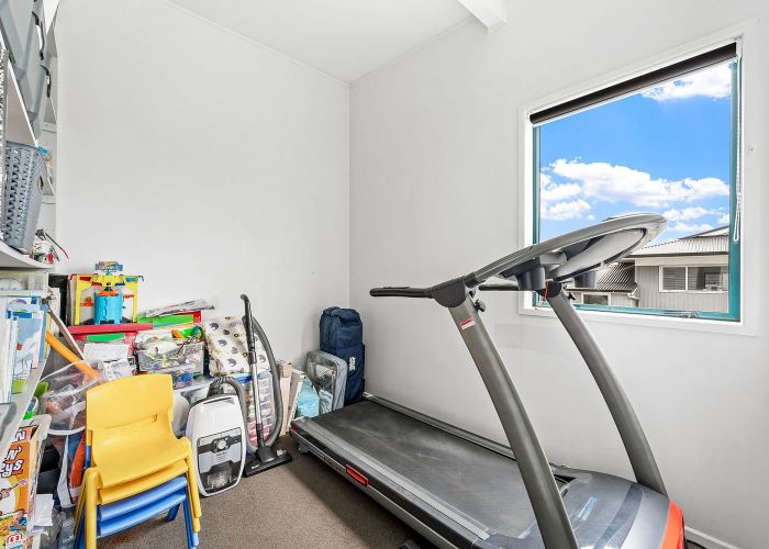  at 3 Delshaw Avenue, Stanmore Bay, Whangaparaoa