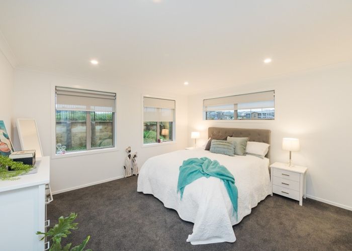  at 30 Vaucluse Heights, Fitzherbert, Palmerston North