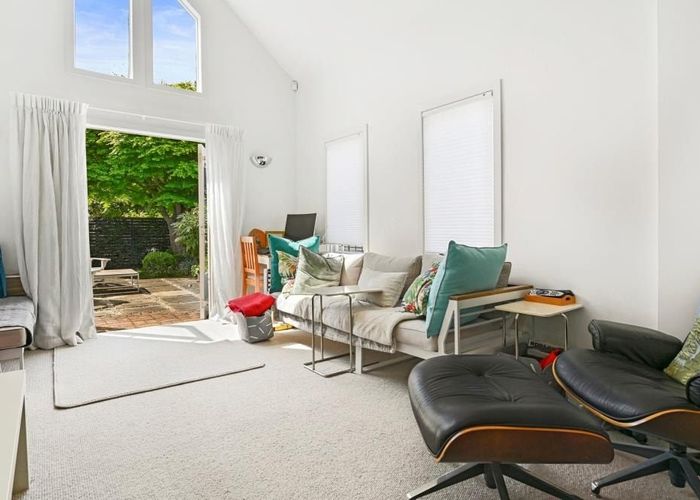  at 139 Holly Road, St Albans, Christchurch