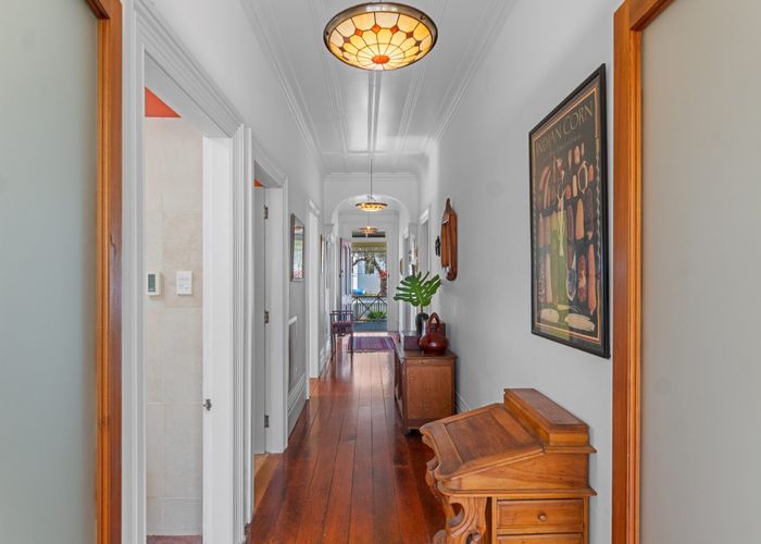  at 17 Cheltenham Road, Devonport, North Shore City, Auckland