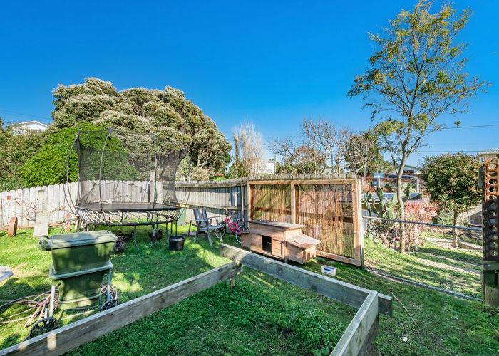  at 19 McKenzie Avenue, Raumati South, Kapiti Coast, Wellington