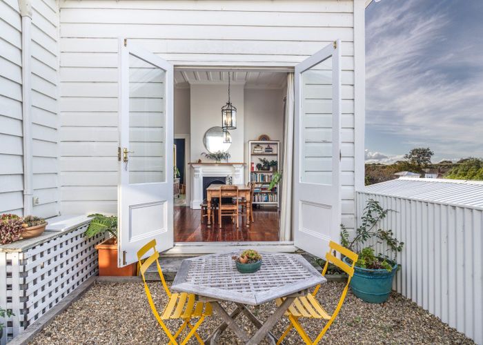  at 9 Simla Terrace, Hospital Hill, Napier