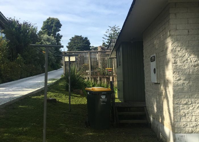  at 1/3 Tusac Place, Glenfield, North Shore City, Auckland