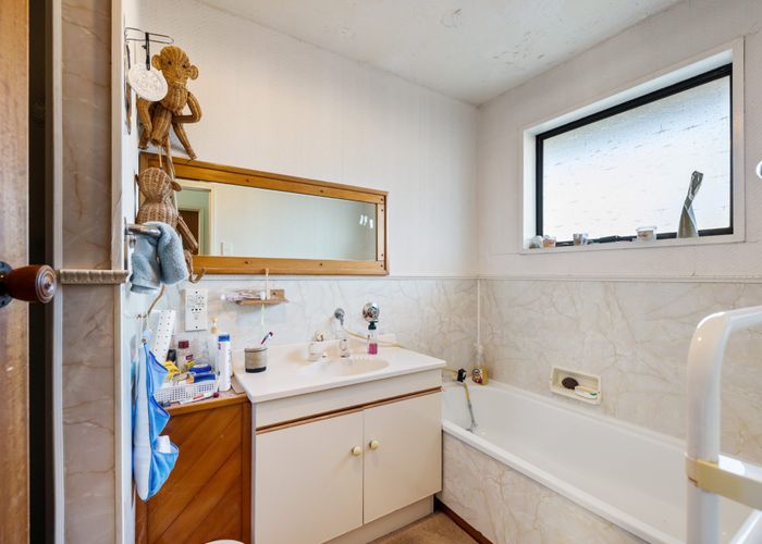  at 130 Bower Avenue, New Brighton, Christchurch City, Canterbury
