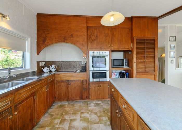  at 17 Coronation Road, Hillcrest, Auckland