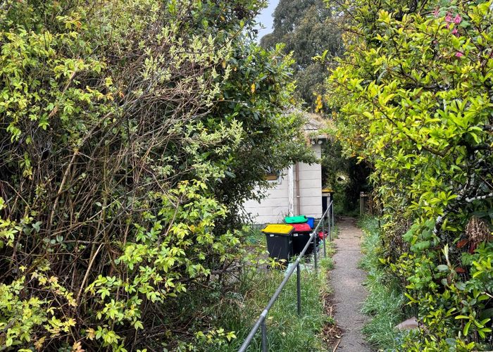  at 32 Stenhope Crescent, Corstorphine, Dunedin, Otago