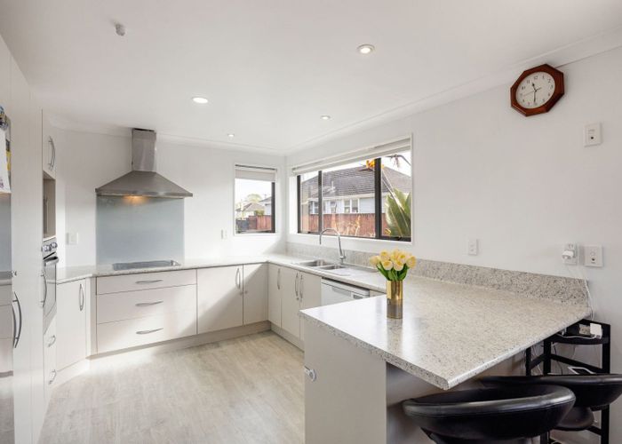  at 1042A Heaphy Terrace, Fairfield, Hamilton