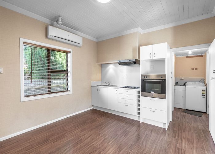  at 142 Ross Street, Grasmere, Invercargill