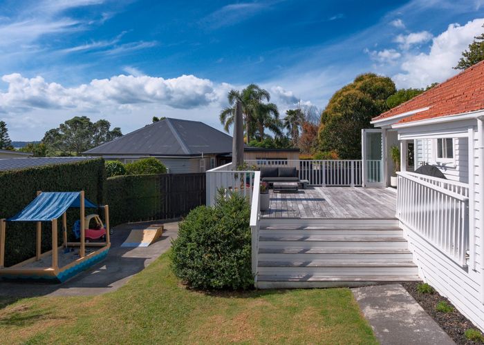  at 58 Wainui Avenue, Point Chevalier, Auckland City, Auckland