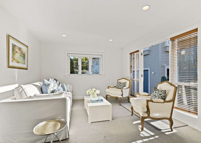  at 51 Maungakiekie Avenue, Greenlane, Auckland