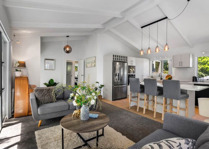  at 994 East Coast Road, Northcross, North Shore City, Auckland